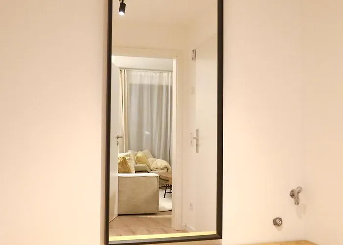 Zentral & Modern Naehe Duesseldorf Und Koeln Apartment