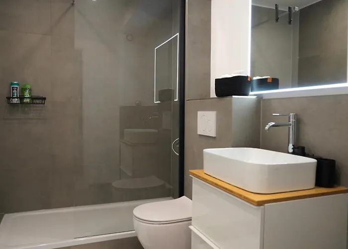 Zentral & Modern Naehe Duesseldorf Und Koeln Wuppertal